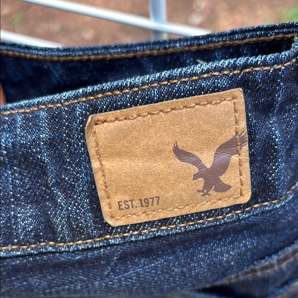 American Eagle Outfitters Blue Jean Shorts High-Waisted Distressed - Picture 3 of 4